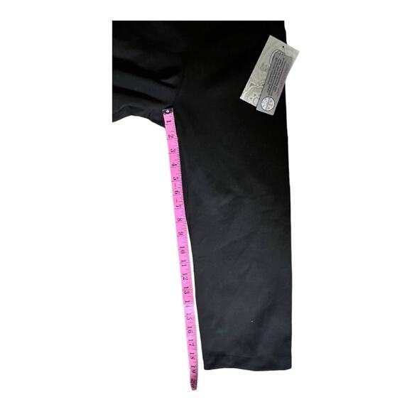 Balance Collection Black Cropped Athletic Workout Yoga Capri  Legging Sz XS NWT - Picture 7 of 13